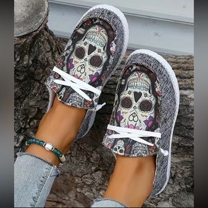 New..Skull..Roses..Peace symbol Size 6 shoes..Bought wrong size..Never worn